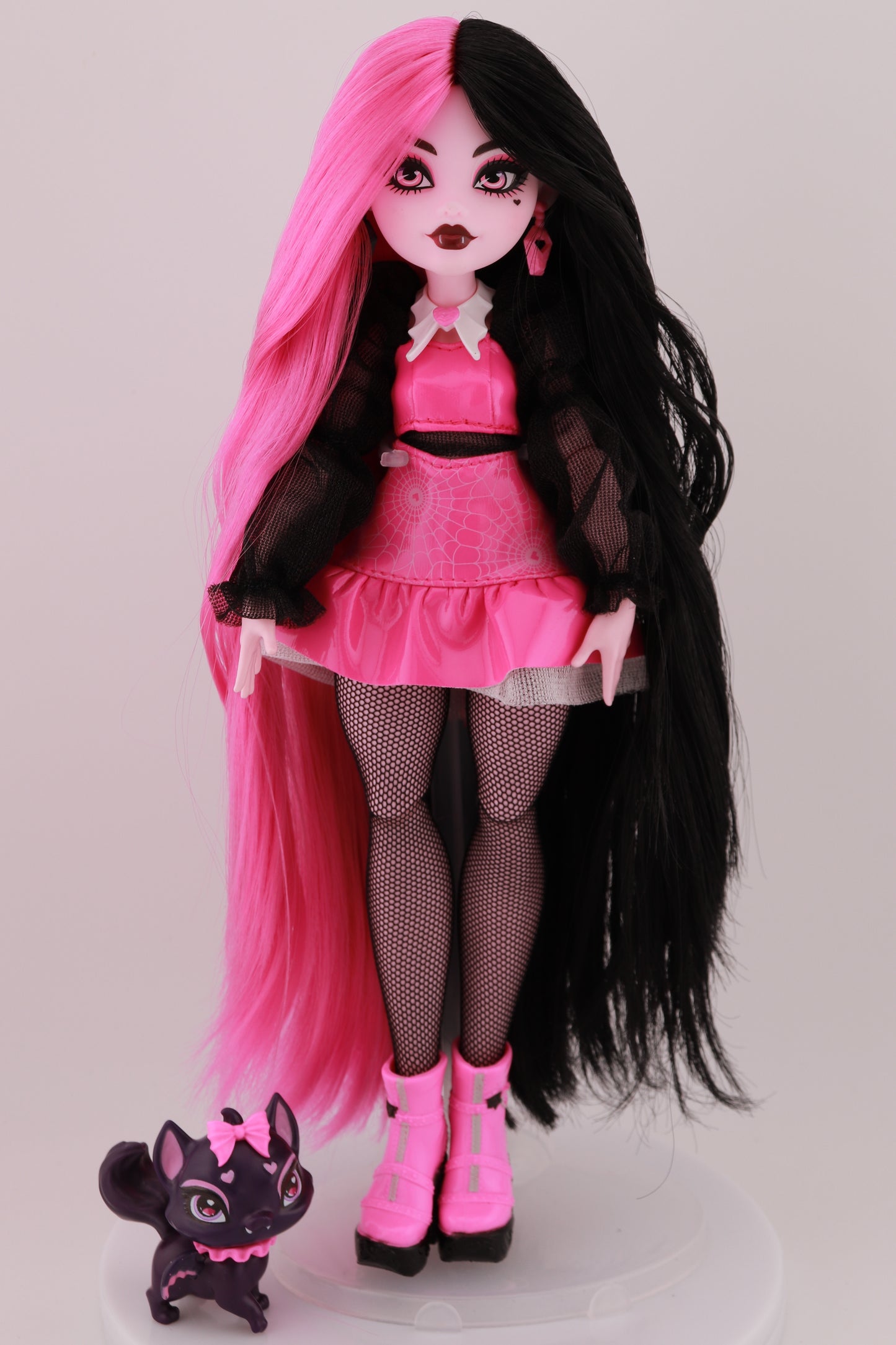 Rerooted Monster High Draculaura G3