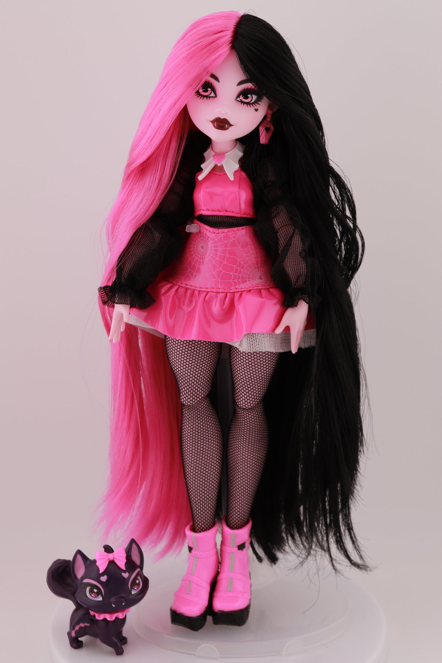 Rerooted Monster High Draculaura G3