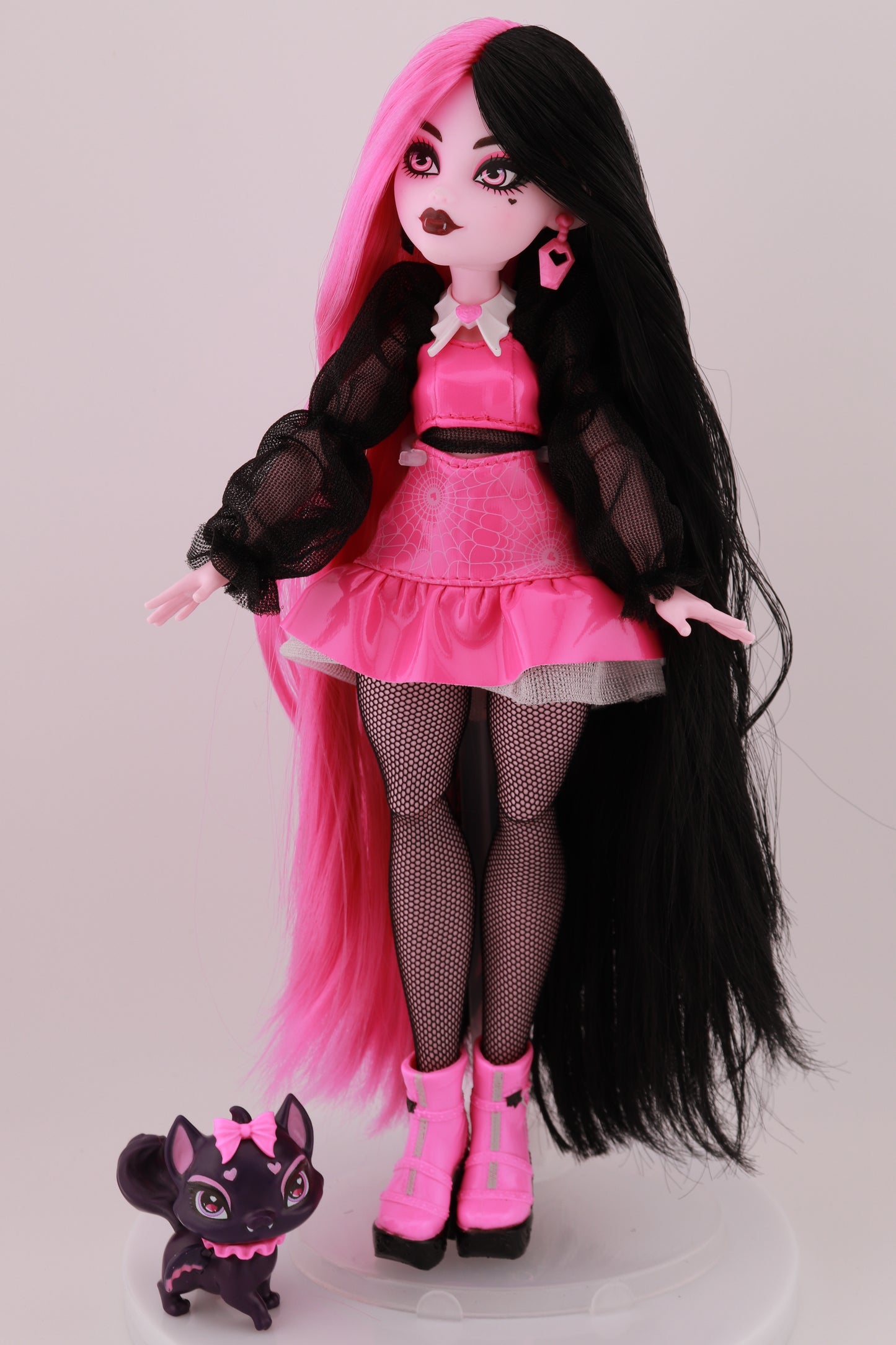 Rerooted Monster High Draculaura G3