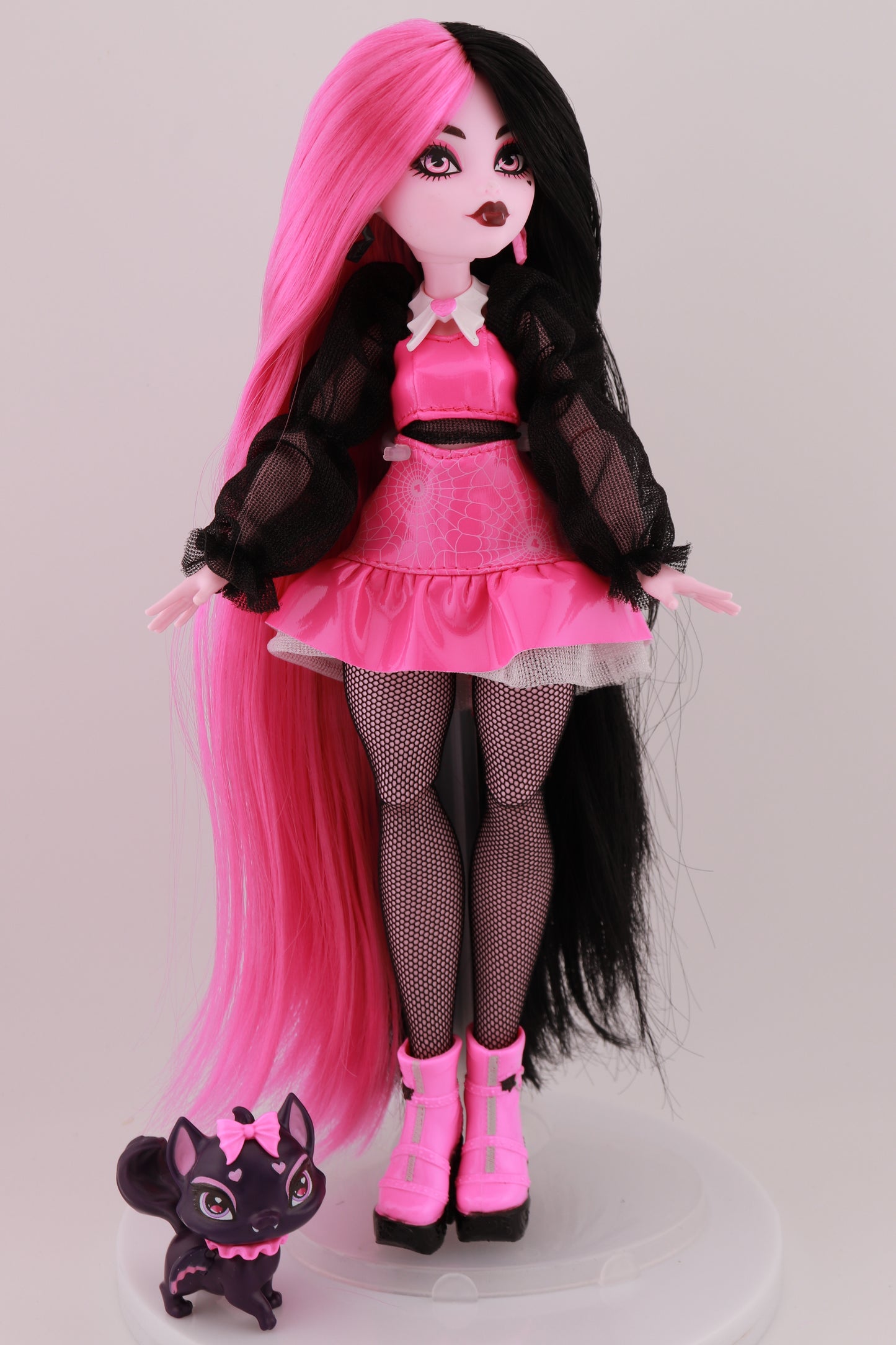 Rerooted Monster High Draculaura G3