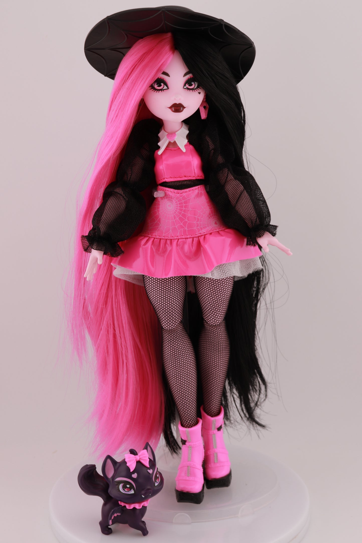 Rerooted Monster High Draculaura G3