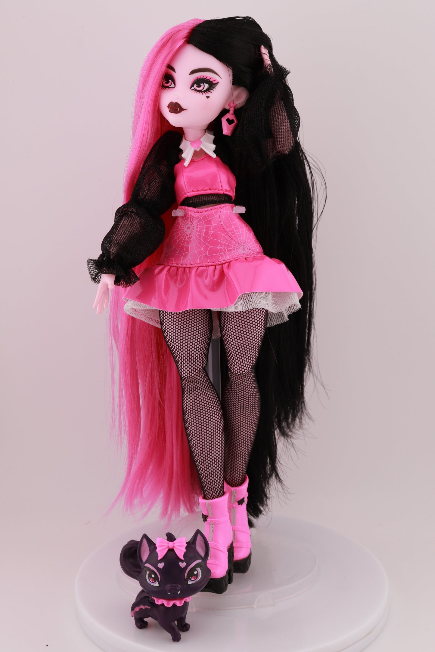 Rerooted Monster High Draculaura G3