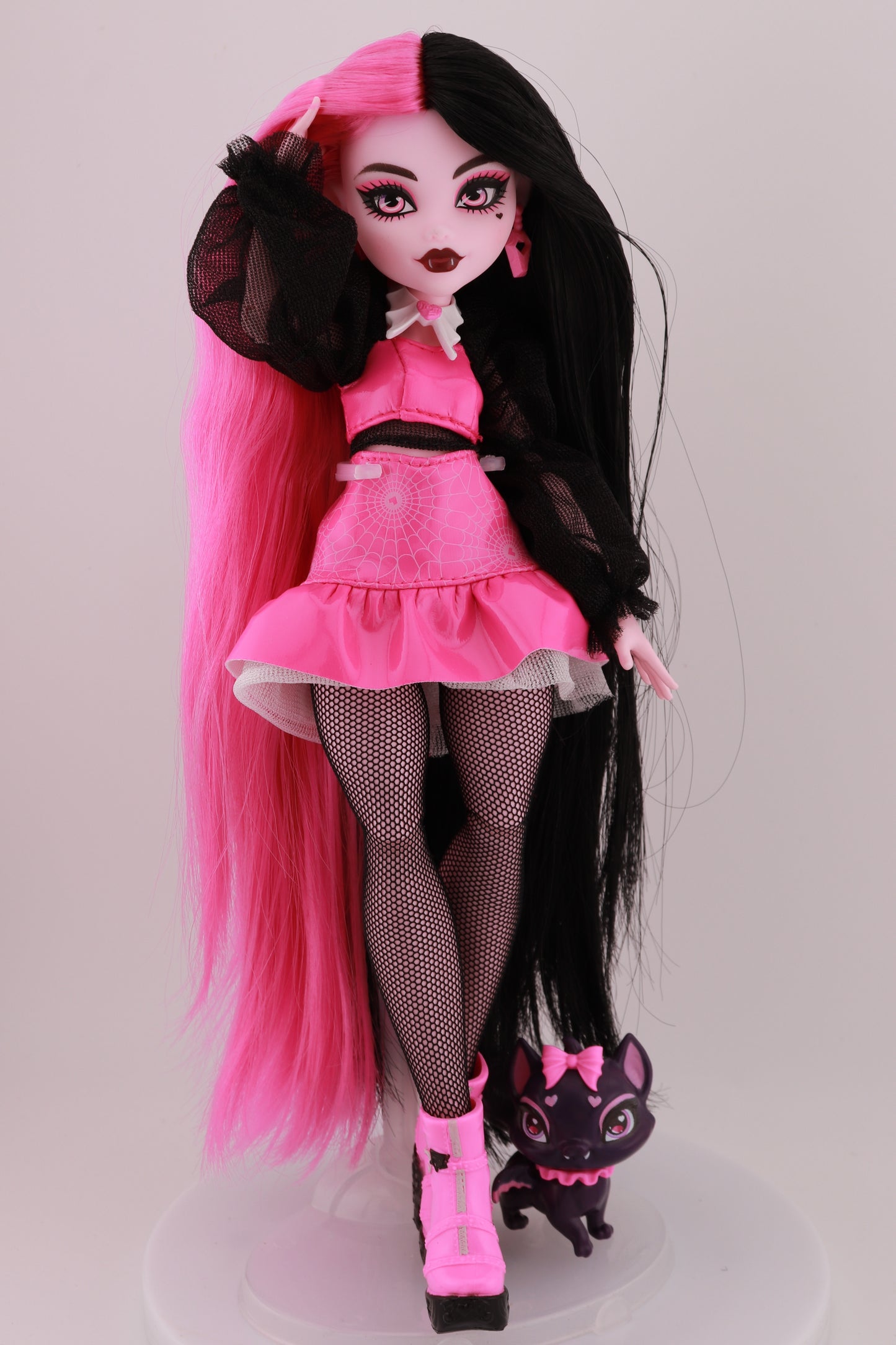 Rerooted Monster High Draculaura G3