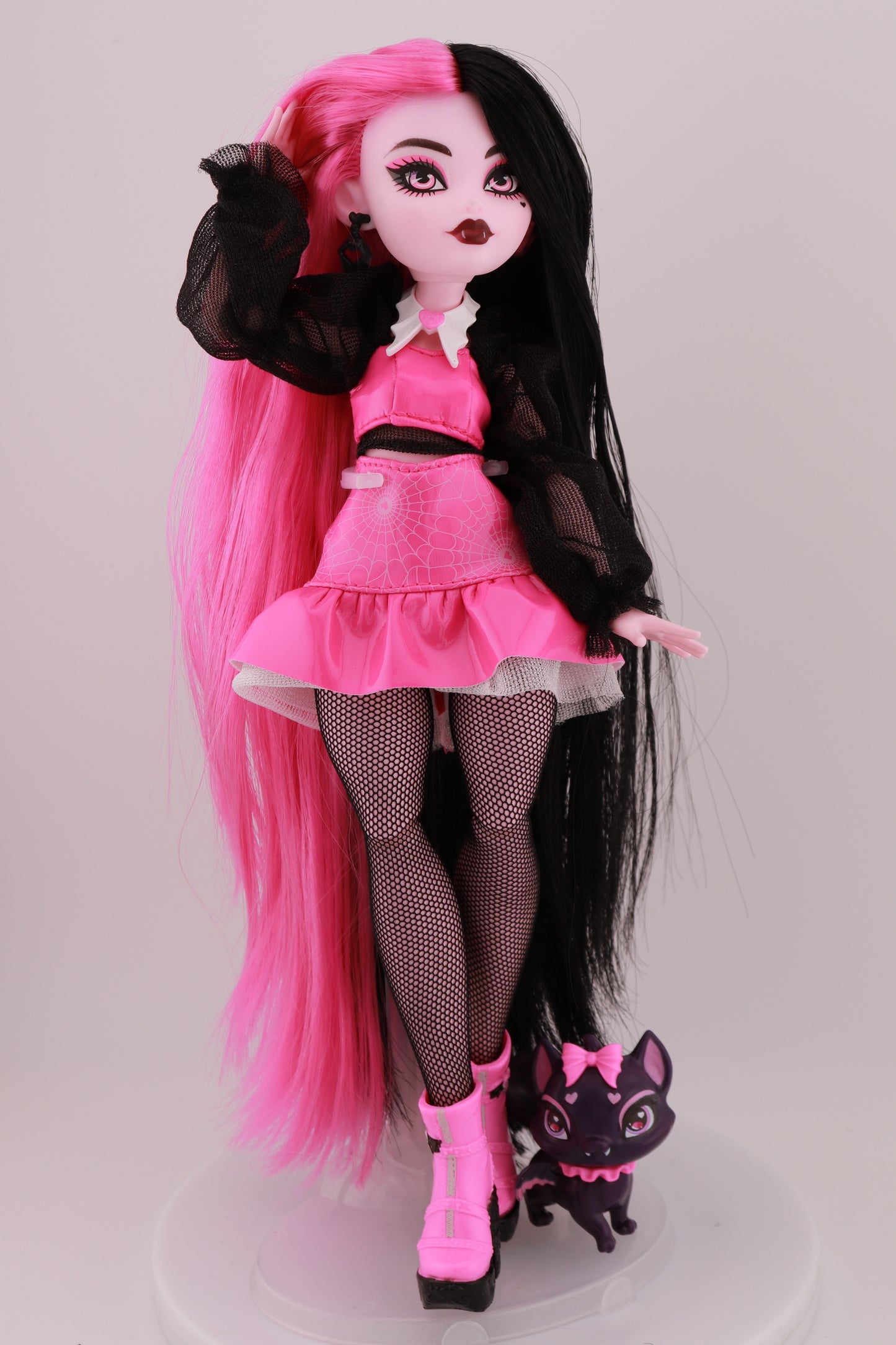 Rerooted Monster High Draculaura G3