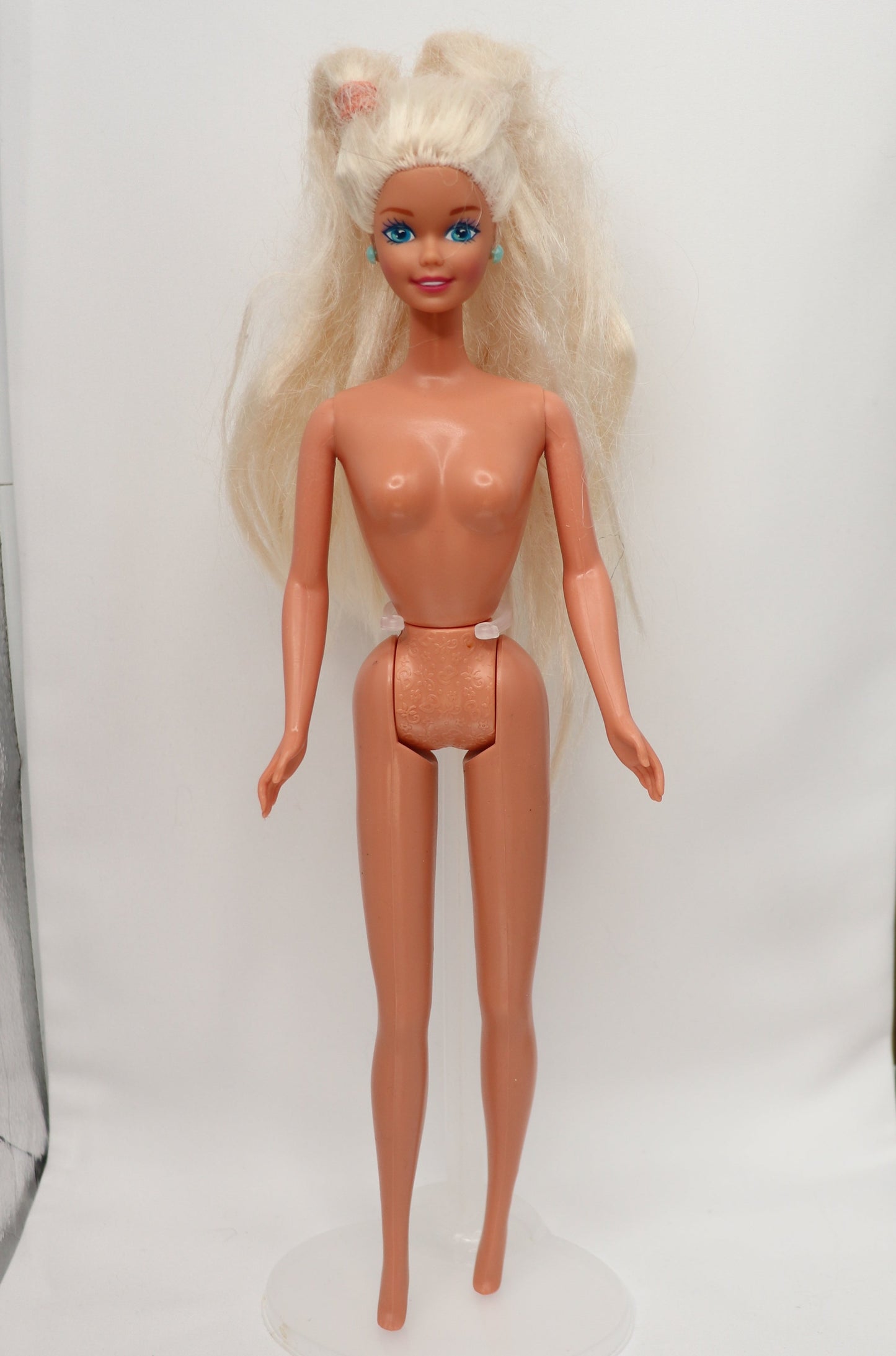 1995 Blue Foam 'n Color Barbie Restyled as 1992 Hollywood Hair Barbie