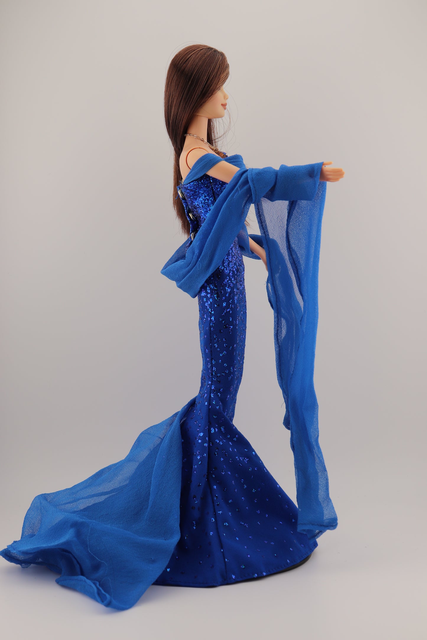 2002 Rare Sapphire September Birthstone Barbie Brunette