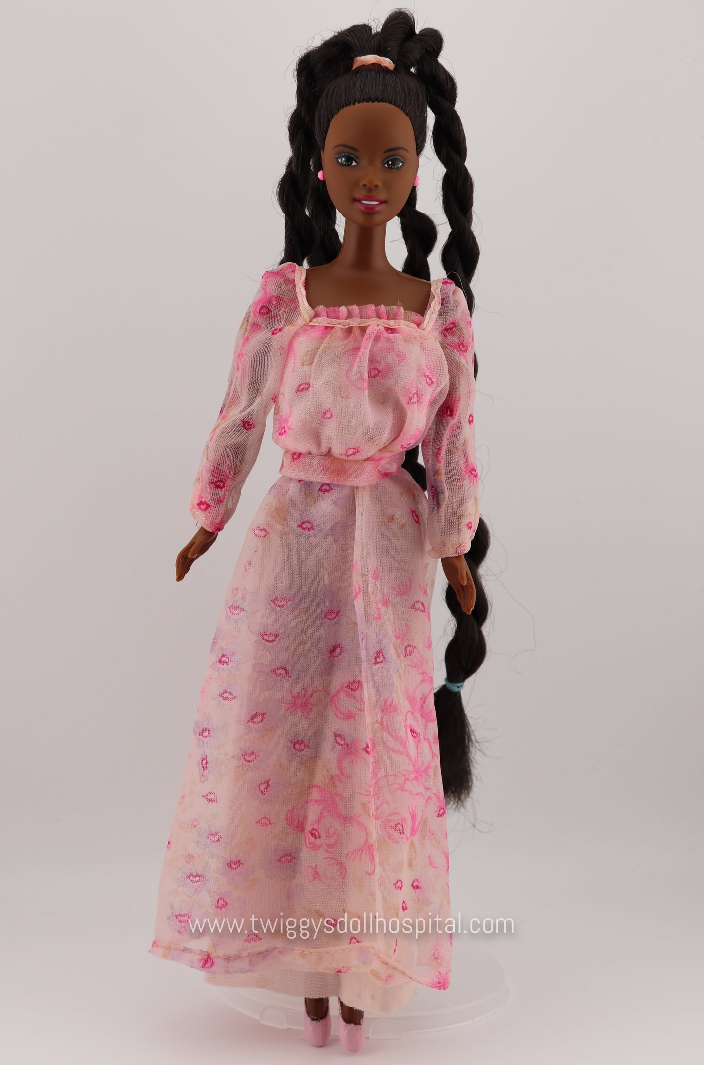 1978 Kissing Barbie Dress