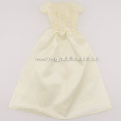 1990s Barbie Wedding Dress Twiggy's Doll Hospital 1990s Barbie Wedding Dress Twiggy's Doll Hospital