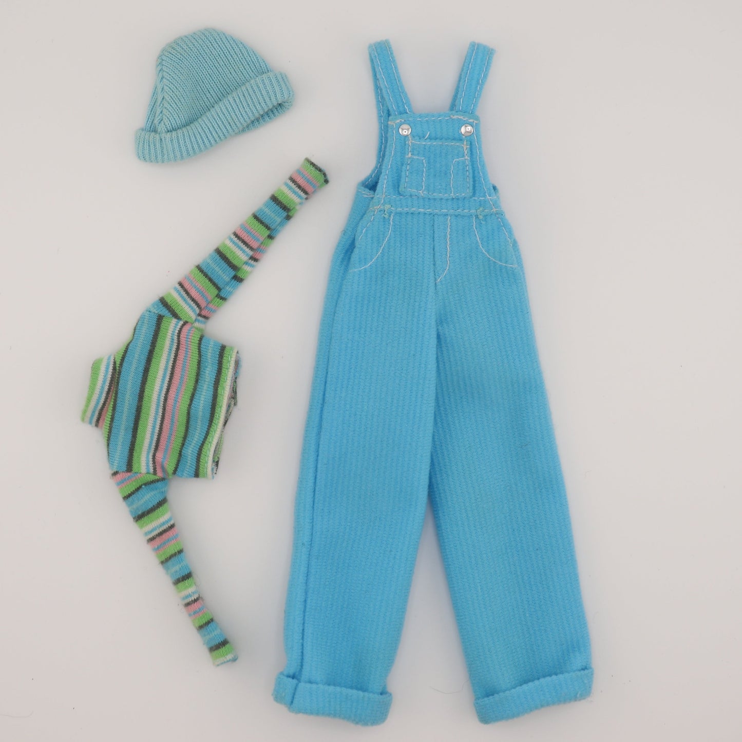 Cool Blue Barbie Outfit (1997)