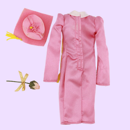 Class of 2004 Barbie Graduation Outfit