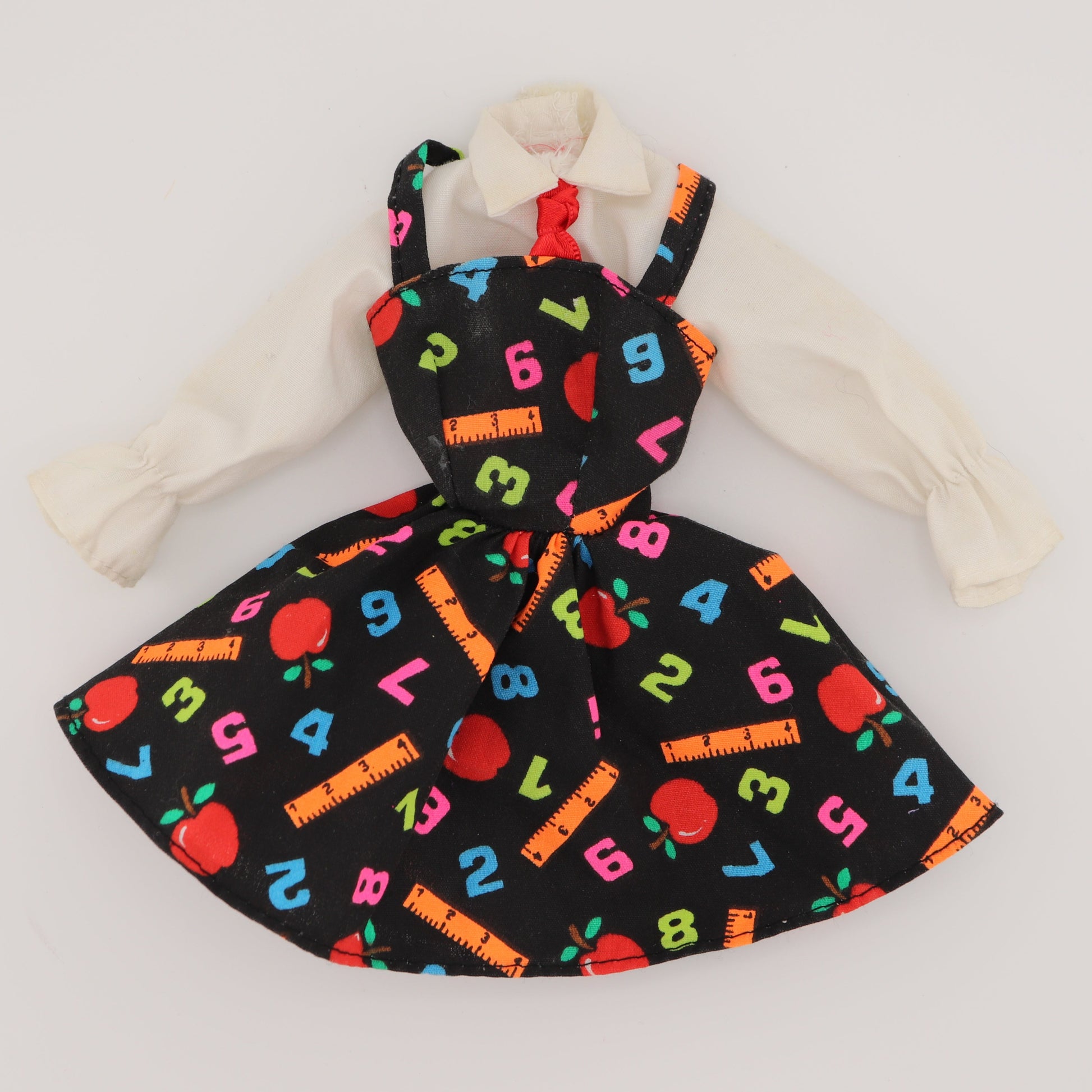 Barbie Teacher Dress (1995) – Twiggy's Doll Hospital